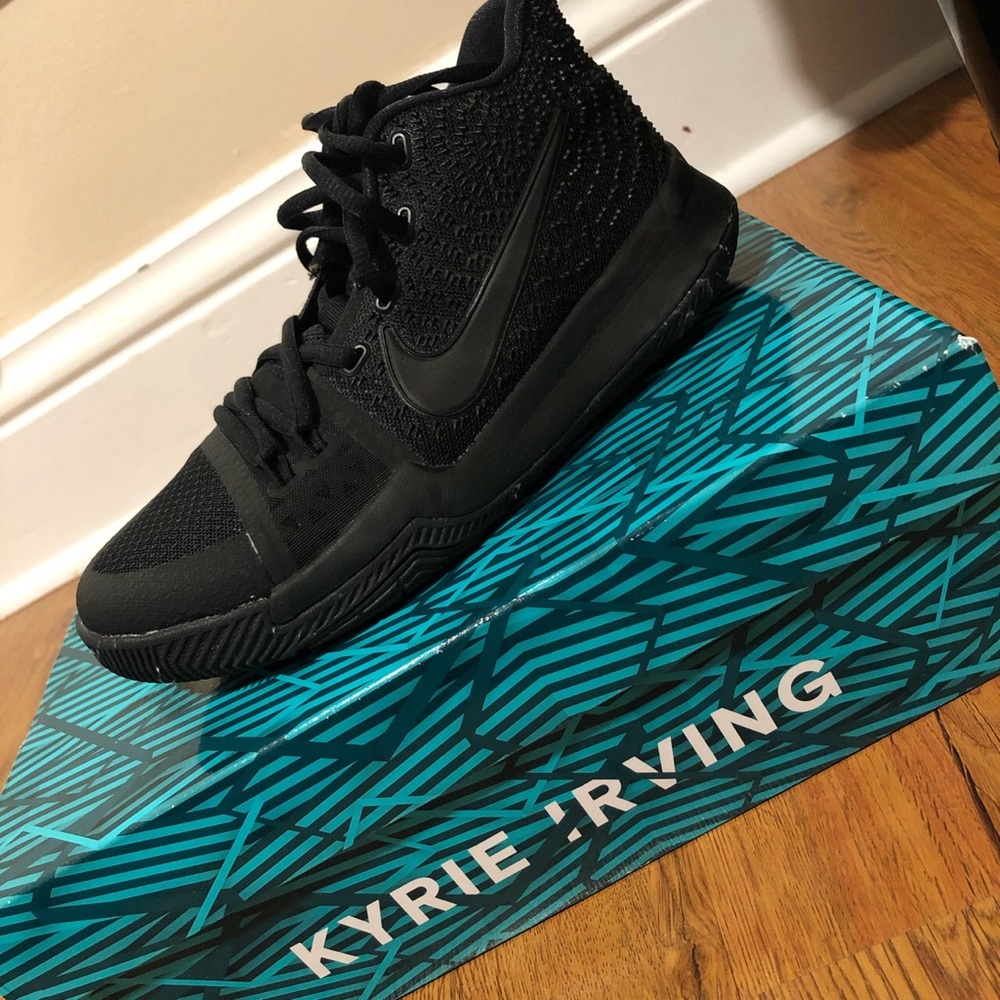 kyrie 3’s , wore once